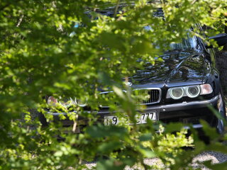 2001 BMW 7 серии 735i III (E38) Рестайлинг, чёрный, 430000 рублей, вид 3