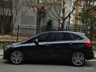 2020 BMW 2 серии Active Tourer 218d F45 Рестайлинг, чёрный, 2200000 рублей, вид 5