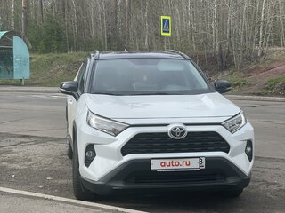 2020 Toyota RAV4 V (XA50), белый, 4300000 рублей, вид 2