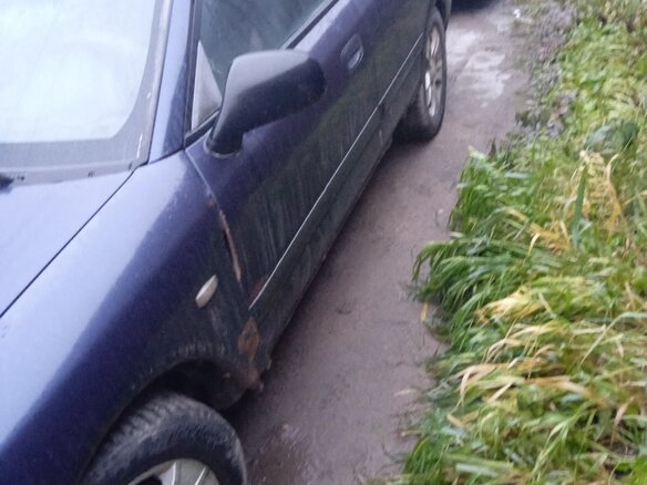 2001 Mitsubishi Carisma I Рестайлинг, синий, 100000 рублей - вид 5