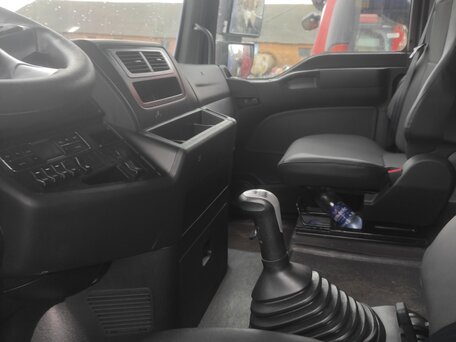 2023 Sinotruk Sitrak C7H, синий, 7500000 рублей, вид 4