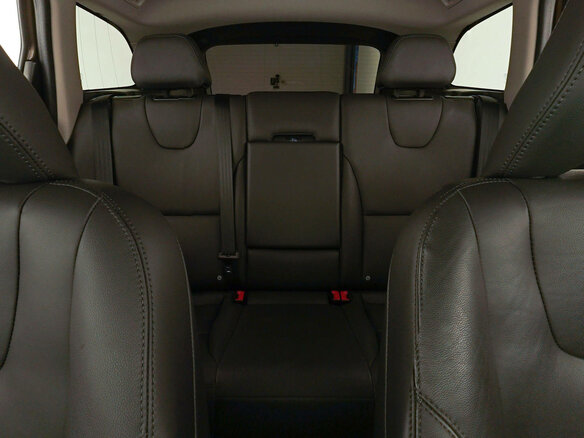 2017 Volvo XC60 I Рестайлинг, серебристый - вид 11