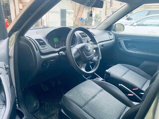 2012 Skoda Fabia II Рестайлинг, серый, 660000 рублей, вид 4
