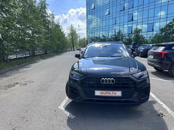 2021 Audi Q5 45 TFSI II (FY) Рестайлинг, серый, 4200000 рублей - вид 1