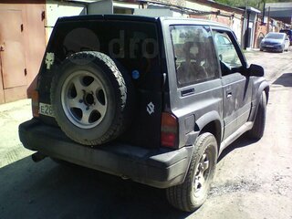 1995 Suzuki Escudo I, чёрный, 560000 рублей, вид 3