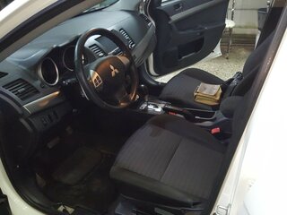 2012 Mitsubishi Lancer X Рестайлинг, белый, 990000 рублей, вид 3
