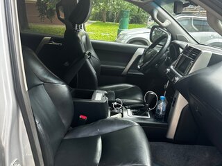 2010 Toyota Land Cruiser Prado 150 Series, серебристый, 2350000 рублей, вид 5
