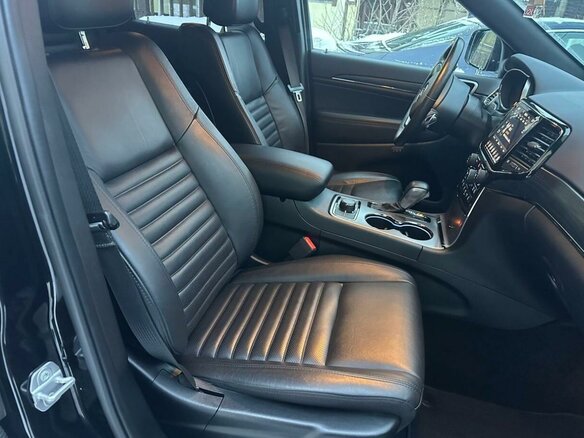 2019 Jeep Grand Cherokee IV (WK2) Рестайлинг, чёрный, 3800000 рублей - вид 15
