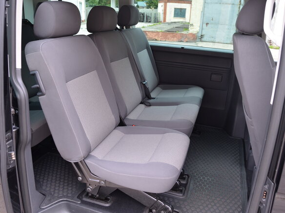 2013 Volkswagen Caravelle T5 Рестайлинг, чёрный - вид 10