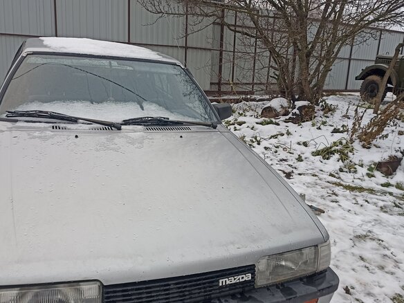 1985 Mazda 626 II (GC), серебристый, 49000 рублей