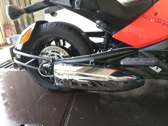 2015 BRP Can-Am Spyder, красный - вид 16