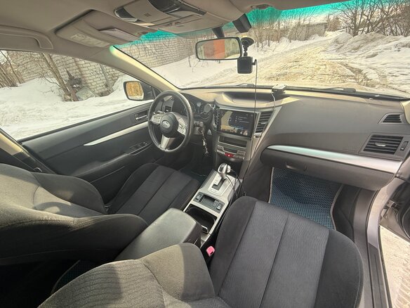 2010 Subaru Outback IV, серебристый, 1280000 рублей - вид 10