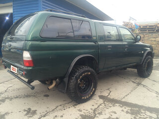 2006 Mitsubishi L200 III Рестайлинг, зелёный, 1200000 рублей, вид 3