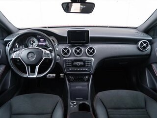 2015 Mercedes-Benz A-Класс 180 III (W176), красный, 2380000 рублей, вид 4