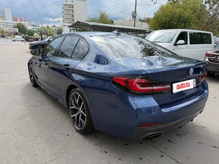 2021 BMW 5 серии 530i xDrive VII (G30/G31/G38) Рестайлинг, синий, 5000000 рублей, вид 4