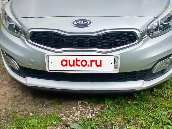 2013 Kia Ceed II, серебристый, 900000 рублей