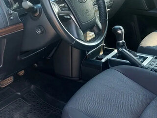 2019 Toyota Land Cruiser Prado 150 Series Рестайлинг 2, белый, 5199999 рублей, вид 4