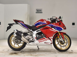 2022 Honda CBR 250R, красный, 600000 рублей, вид 1