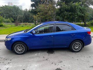 2010 Kia Cerato 5-speed II, голубой, 840000 рублей, вид 4