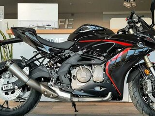 2025 QJMotor SRK 600 RC, чёрный, 699000 рублей, вид 4