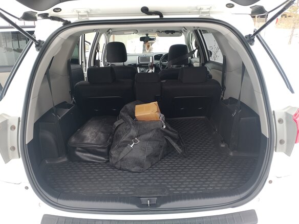 2011 Toyota Wish II, белый, 1550000 рублей - вид 9