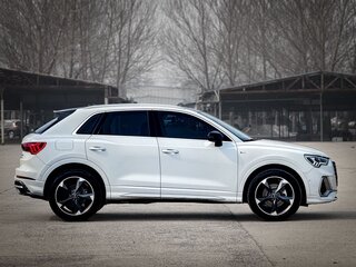 2021 Audi Q3 35 TFSI II (F3), белый, 2270000 рублей, вид 4