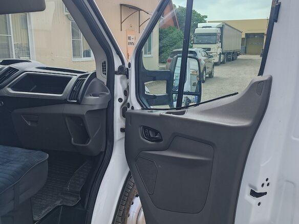 2020 Ford Transit, белый, 2800000 рублей - вид 10