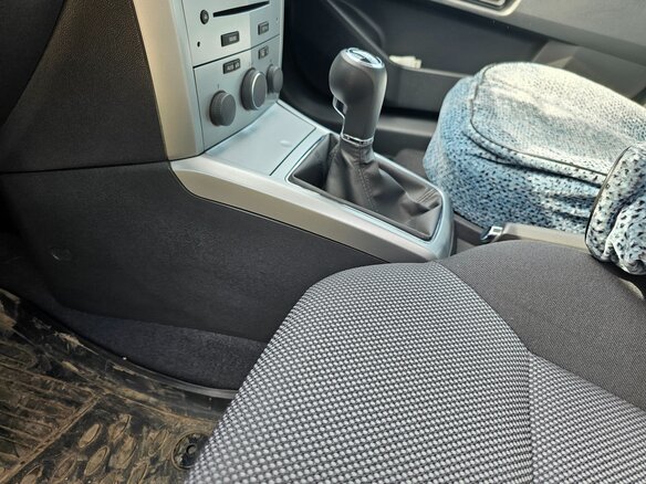 2010 Opel Astra H Рестайлинг, серебристый, 685000 рублей - вид 15