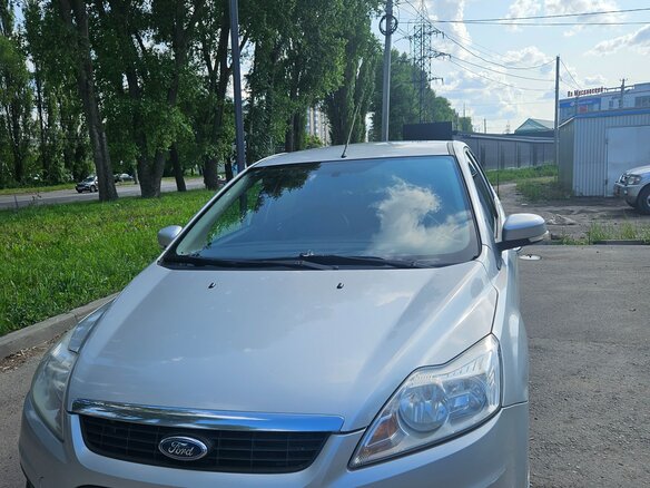 2010 Ford Focus II Рестайлинг, серебристый, 470000 рублей