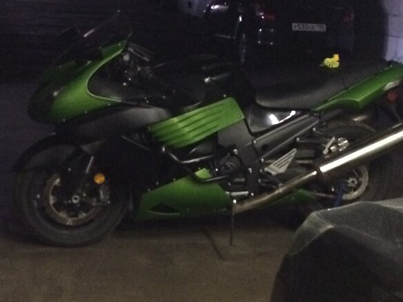 2011 Kawasaki ZZR 1400, чёрный - вид 4
