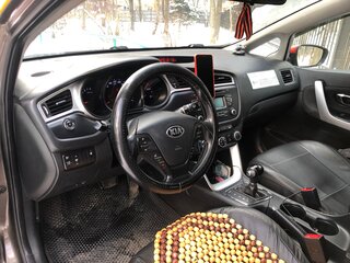2018 Kia Ceed II Рестайлинг, жёлтый, 1500000 рублей, вид 3