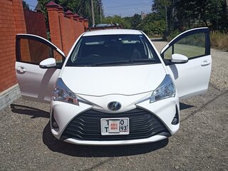 2019 Toyota Vitz III (XP130) Рестайлинг 2, белый, 1300000 рублей, вид 2