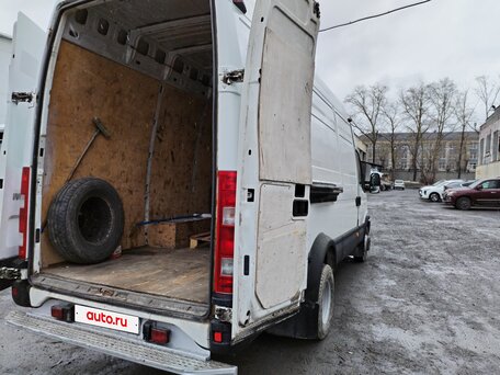 2012 Iveco Daily, белый, 2500000 рублей, вид 2