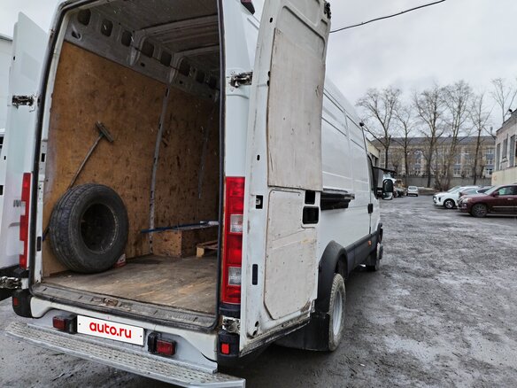2012 Iveco Daily, белый - вид 1