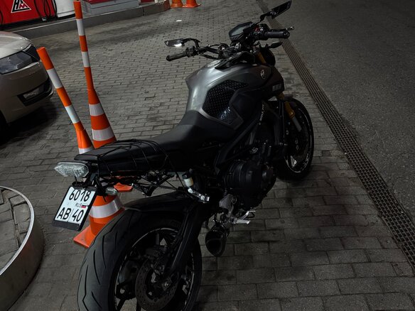 2014 Yamaha MT-09 (FZ-09), серый, 700000 рублей - вид 5