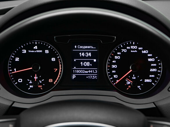 2015 Audi Q3 I (8U) Рестайлинг, голубой, 2125000 рублей - вид 10