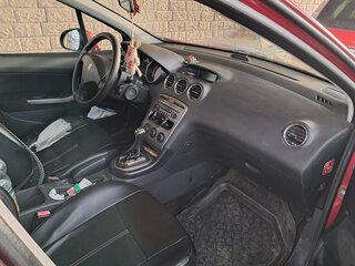2010 Peugeot 308 I, красный, 560000 рублей, вид 4