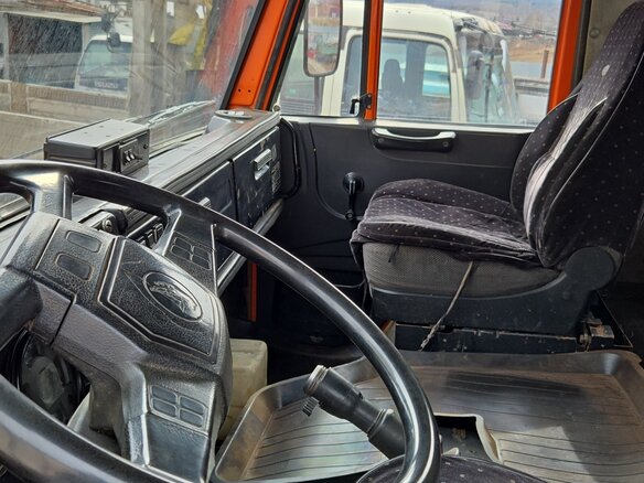 2010 КамАЗ 43118, оранжевый, 3290000 рублей - вид 7