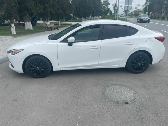 2018 Mazda 3 III (BM) Рестайлинг, белый, 1750000 рублей - вид 9