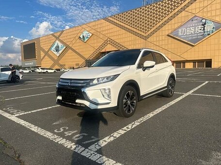 Mitsubishi Eclipse Cross I