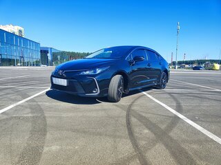 2022 Toyota Corolla XII (E210), чёрный, 2515000 рублей, вид 1