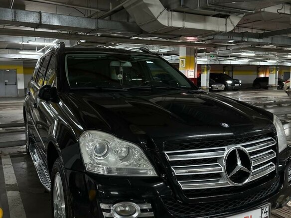 2008 Mercedes-Benz GL-Класс 500 I (X164), чёрный, 1800000 рублей - вид 2
