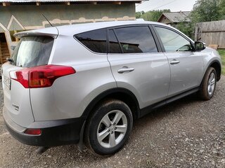 2013 Toyota RAV4 IV (XA40), серебристый, 3000000 рублей, вид 5