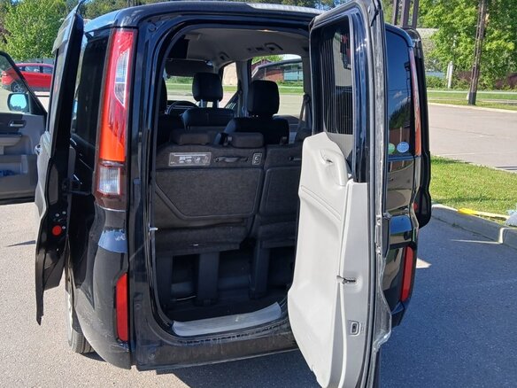 2015 Honda Stepwgn V, чёрный, 2300000 рублей - вид 10
