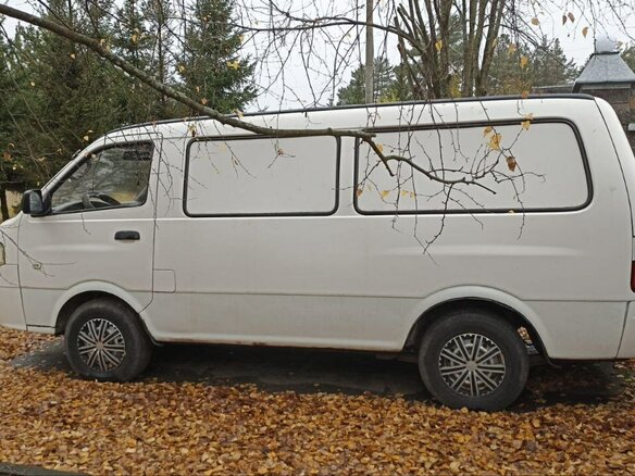 2005 Kia Pregio, белый, 970000 рублей - вид 3