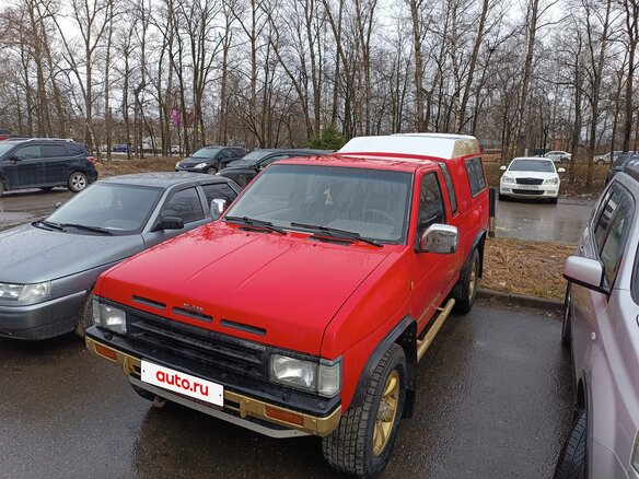 1988 Nissan Terrano I, красный, 450000 рублей - вид 3