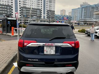2017 GMC Acadia II, синий, 1857423 рублей, вид 5