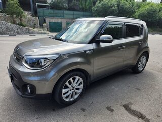 2018 Kia Soul II Рестайлинг, серебристый, 1949999 рублей, вид 4