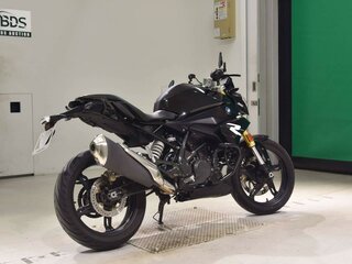 2022 BMW G 310 R, чёрный, 497000 рублей, вид 5