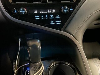 2021 Toyota Camry VIII (XV70) Рестайлинг, серый, 3400000 рублей, вид 5